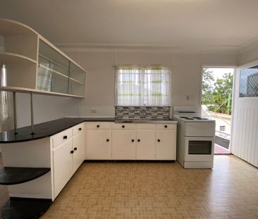 Scarborough Home East of Oxley - Close to Beach - 6 Month Lease - Photo 4