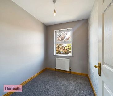 6 Mahon Court, - Photo 6