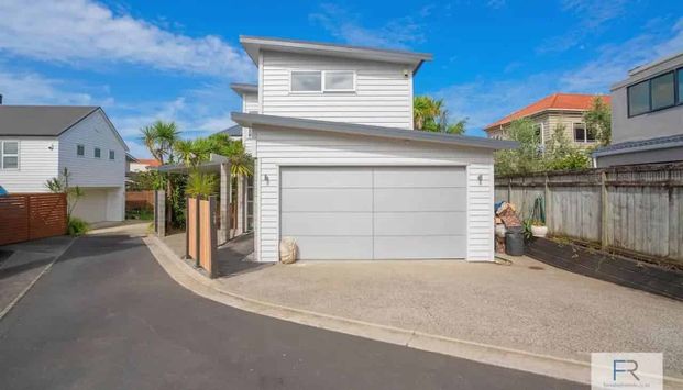 Modern 4BR Kohimarama Haven - Photo 1