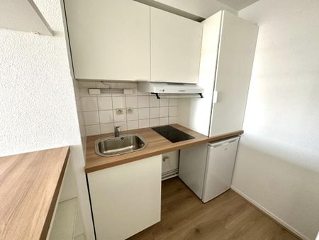 Location Appartement 2 pièces 31m² TALENCE 33400 - Photo 4