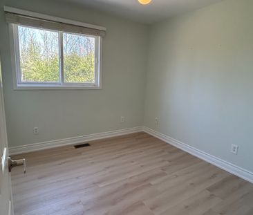 For Lease - 64 Silver Creek Drive, Collingwood, Ontario - Photo 6