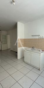 Location Appartement 2 pièces 41m² - Photo 3