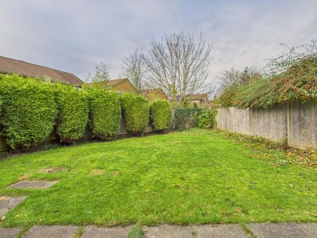 3 bedroom detached house to rent - Photo 4