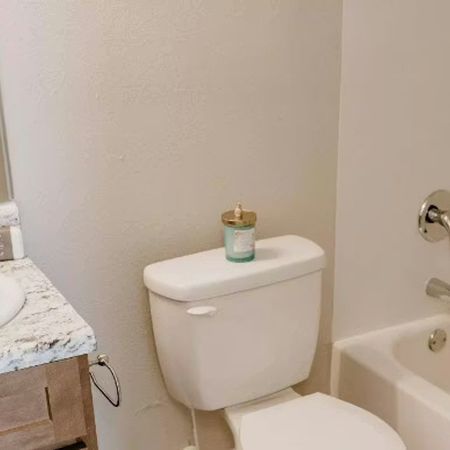 Ronda de Sant Antoni, Barcelona, Catalonia 08011 - Photo 3