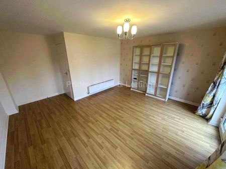 Richmond Drive, North Hykeham, LN6 - Photo 2