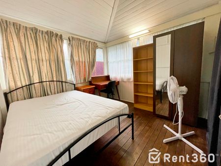 82 Deighton Road, 4102 QLD, Dutton Park - Photo 2