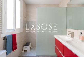 Apartment 63m² with terrace to rent in Dreta de l'Eixample, Barcelona