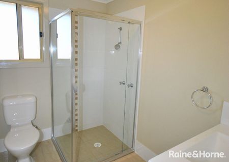 Quiet, Comfortable & Convenient - Photo 5