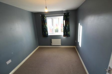 4 bedroom detached house to rent - Photo 3