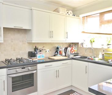 Sampson Court, Linden Way, Shepperton, Middlesex, TW17 8BW - Photo 6