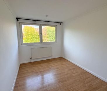 3 bedroom terraced house to rent - Photo 6