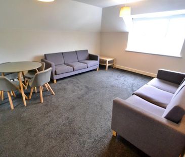 2 bedroom flat to rent - Photo 3