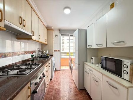 Avinguda de Peris i Valero, Valencia, Valencian Community 46004 - Photo 4