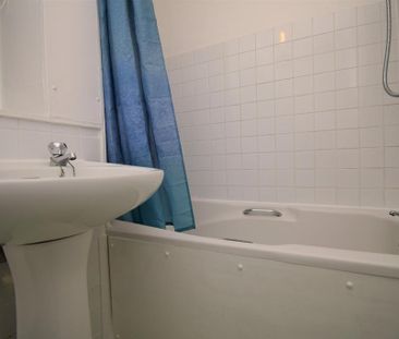 Studio to rent - Photo 6