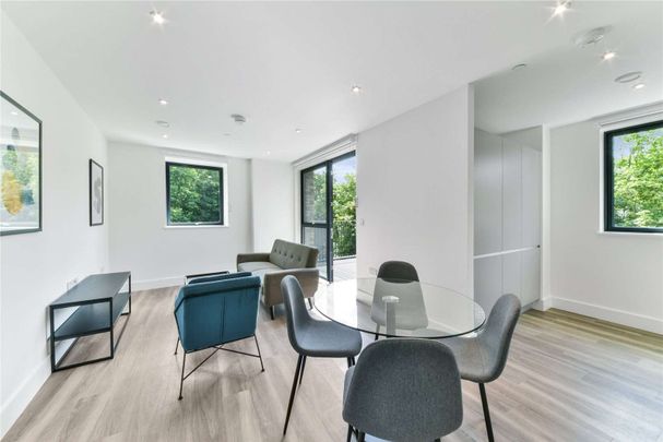 Juniper Crescent, London, SE10 8LU - Photo 1