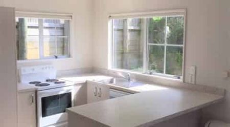 Comfortable Three-Bedroom Home - Photo 2