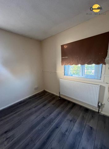 2 bedroom detached house to rent - Photo 4