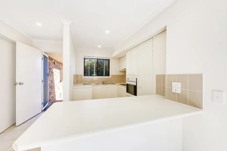Pet Friendly Duplex!! - Photo 3
