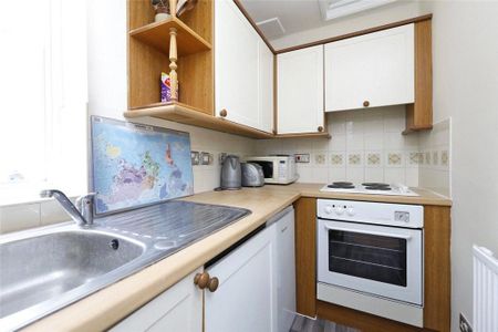 Studio to rent - Photo 5