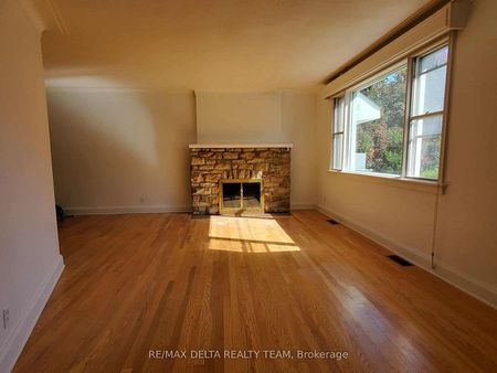 For Lease - 149 PLEASANT PARK Road, Alta Vista and Area, Ontario - Photo 2