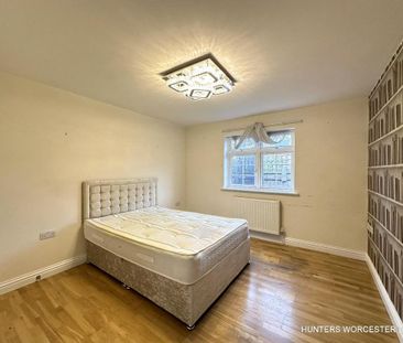 4 bedroom detached bungalow to rent - Photo 5