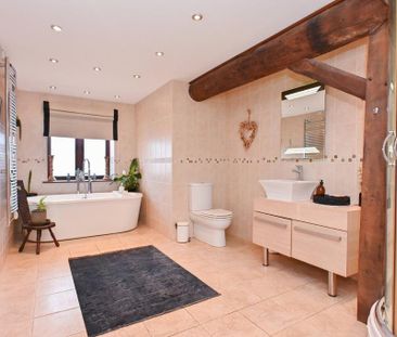 3 bedroom detached house to rent - Photo 2