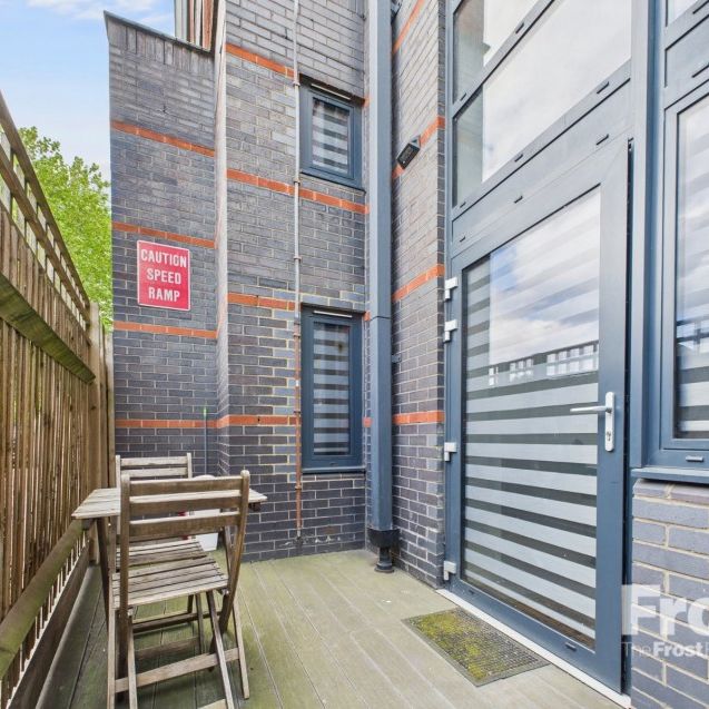 Wellington Street, Slough, Berkshire,SL1 - Photo 1