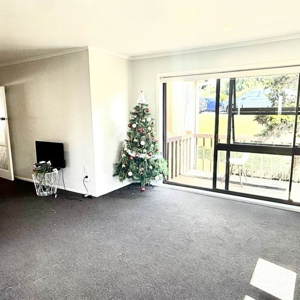 Spacious 3-bedroom home in a quite Milford crescent - Photo 1