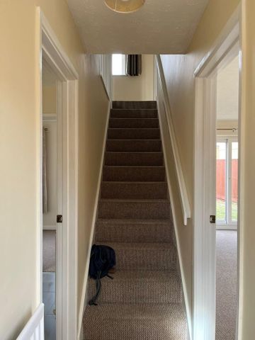 3 bedroom detached house to rent - Photo 4