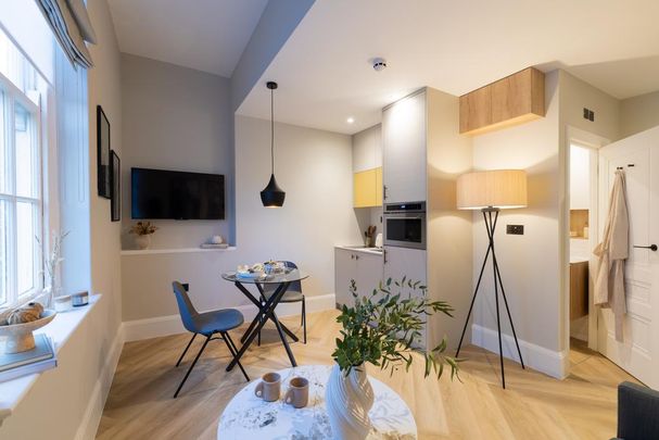 Studio to rent - Photo 1