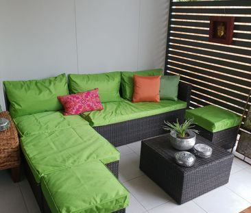 MODERN TOWNHOUSES- NORRIS CHASE BOASTS FANTASTIC LIVING - Photo 1