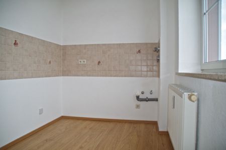 2 Zimmer • Balkon • ruhig gelegen • Laminat • Stellplatz • gleich mal anschauen !? - Photo 5