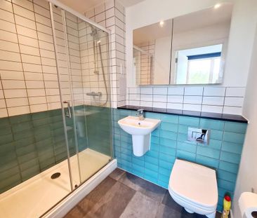 2 bedroom ground floor flat to rent - Photo 3