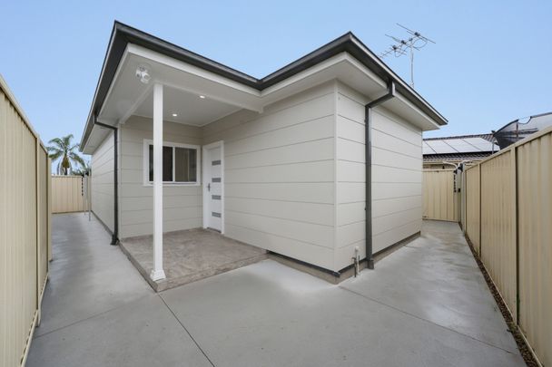 Brand New Granny Flat With 2 Toilets - Photo 1