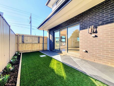 1/153 Wood St Preston VIC 3072 - Photo 3