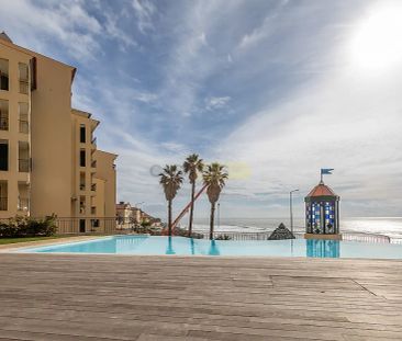 Apartment T3 in Carcavelos e Parede, Cascais - Photo 3