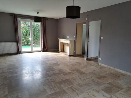 Location maison 6 pièces - 140m² à Bourg-lès-valence (26500) - Photo 1