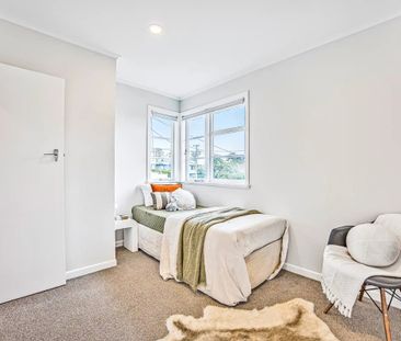 Beautiful & Spacious 4-Bedroom Home - Photo 6