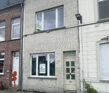 Rijwoning met 3 slaapkamers en koer te centrum Roeselare - Photo 2