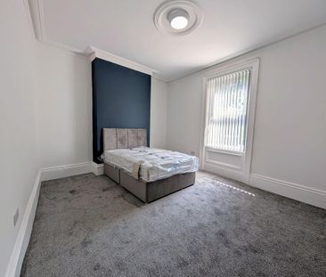 4 bedroom house of multiple occupation to rent - Photo 3