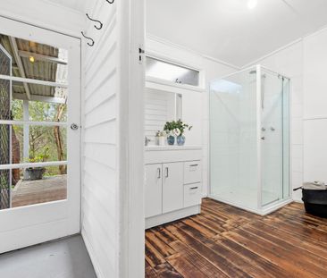 Modern Comforts, Set High on the Hill - Photo 4