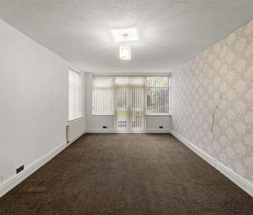 5 bedroom detached house to rent - Photo 1