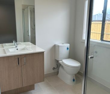 45 Baldwin Rd, Traralgon VIC 3844 - House For Rent | Domain - Photo 3