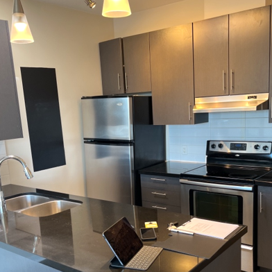 1 Bed + Den Penthouse For Rent In Burnaby. - Photo 1