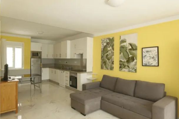 Apartamento en alquiler en Calle de Madrid, 3 - Photo 1