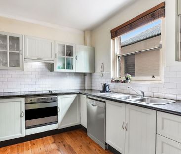 Experience Beachside Bliss in the Heart of Coogee&excl; - Photo 1