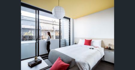 All-inclusive | Fully Furnished | Flexible Leases - Photo 5