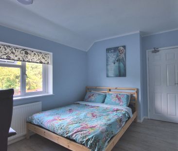 A well presented furnished double bedroom on the first floor in thi... - Photo 5