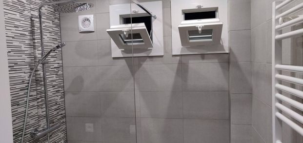 Colocation (étudiante) à 3 meublée proche centre - Photo 1