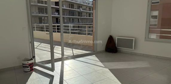 Location Appartement 1 pièces 25 m2 à Nice - Photo 2